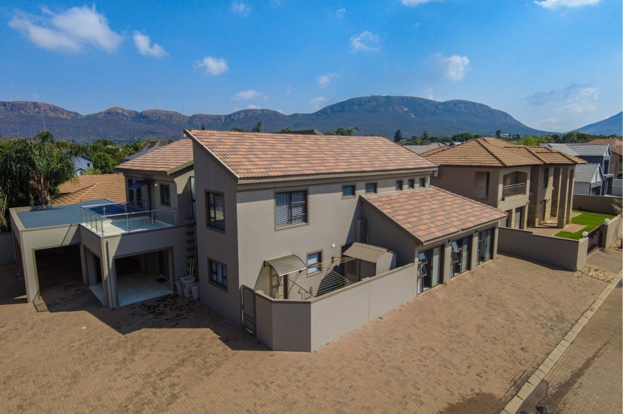 7 Bedroom Property for Sale in Melodie North West